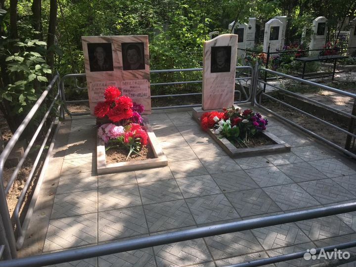 Памятники из мрамора Установка