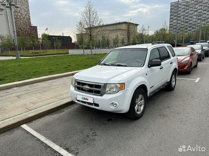 Форд эскейп гибрид 2008. Форд Эскейп 2 белый. Ford Escape 2008. Форд Эскейп 2008 американец. Ford Escape 2 2007.