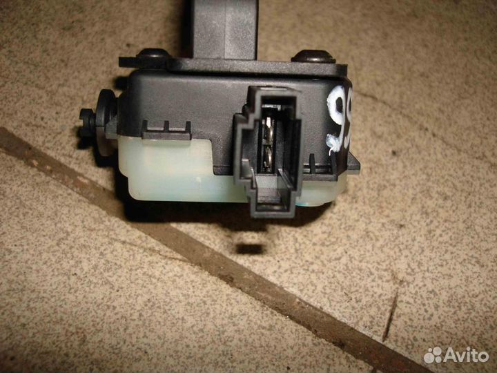 Активатор Mercedes E W211 2002-2009