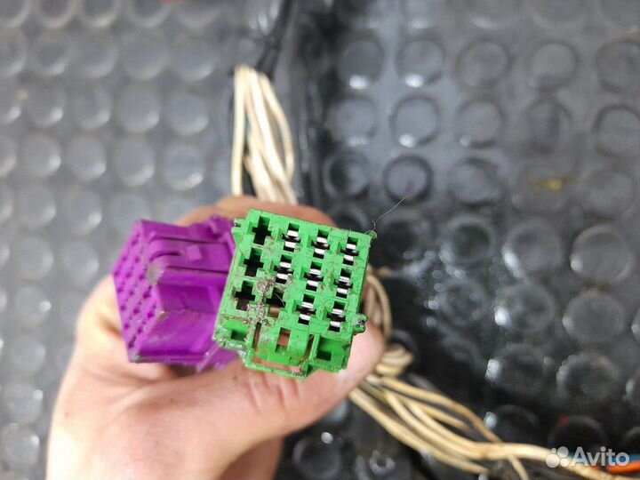 Проводка двери левой