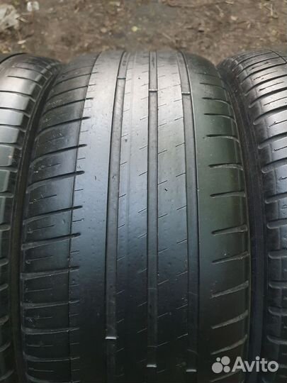 Michelin Pilot Sport 3 235/45 R18 98Y