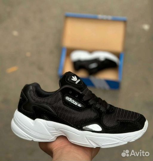 Кроссовки adidas сетка