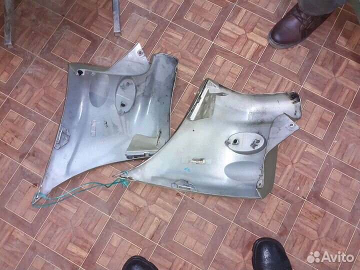 Продам клыки от заднего бампера toyota funcargo