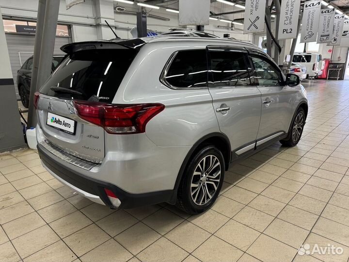 Mitsubishi Outlander 2.0 CVT, 2016, 120 000 км