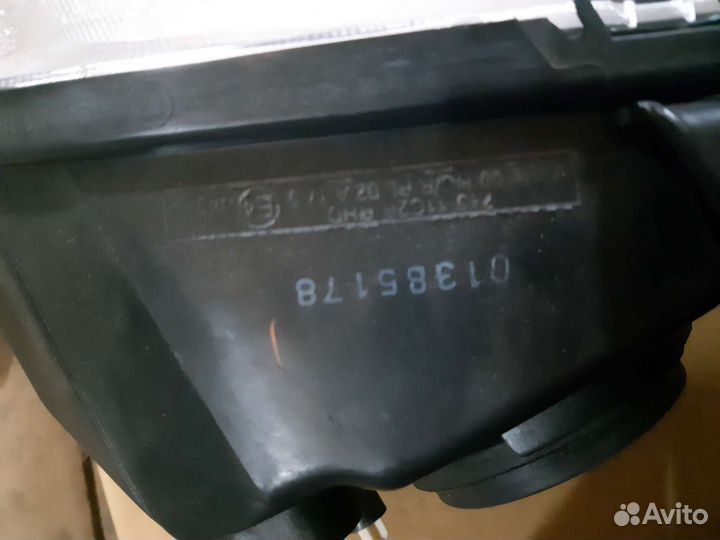 Фара Рено-Логан