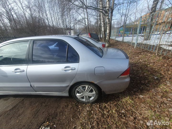 Mitsubishi Lancer 1.6 МТ, 2005, 315 000 км