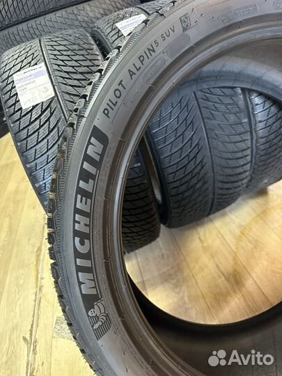 Michelin Pilot Alpin 5 SUV 265/40 R22 106V