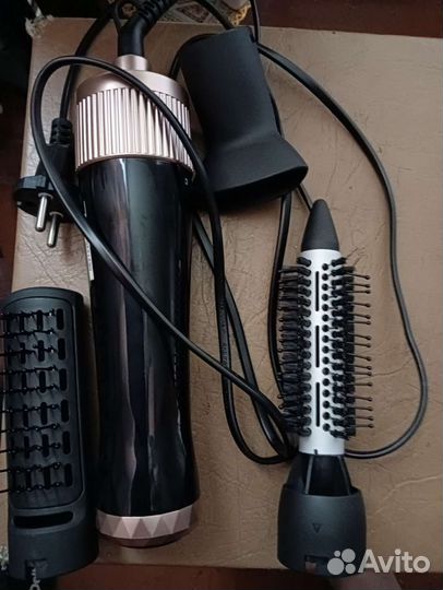 Фен щетка новая