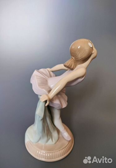 Статуэтка балерины NAO by Lladro
