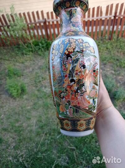 Ваза винтажная в стиле Шунуазри