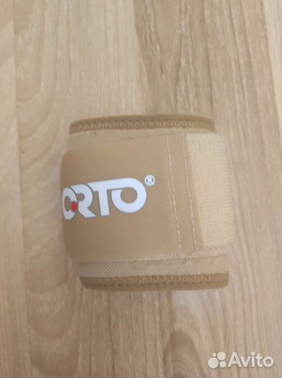 Бандаж на лучезапястный сустав