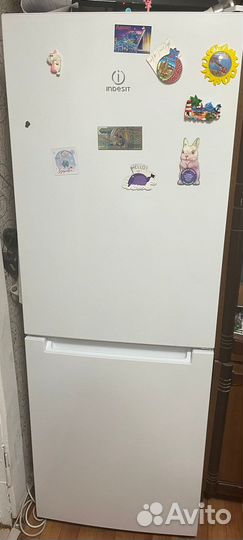 Продаю холодильник