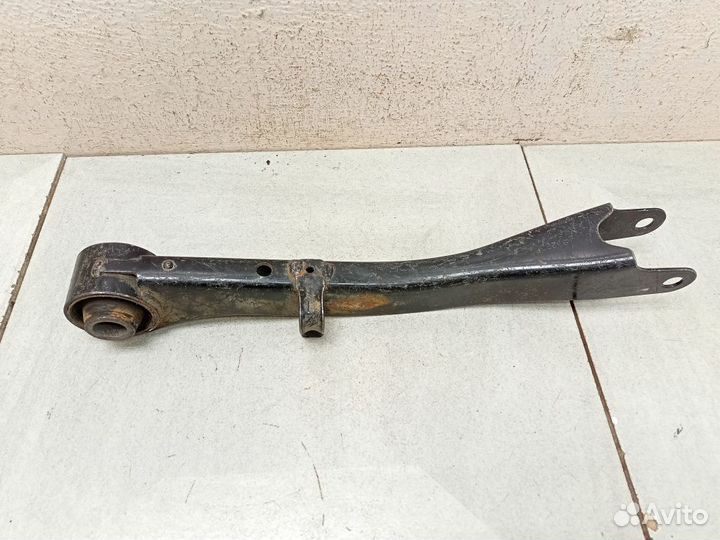 Рычаг задний поперечный левый 20250FG010