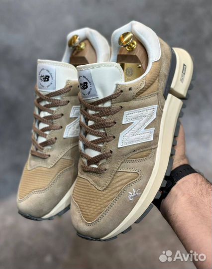New Balance 1300 (41/45)