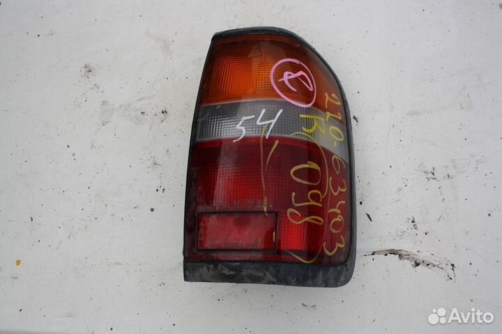 Стоп-сигнал nissan terrano RR50 22063403 правый