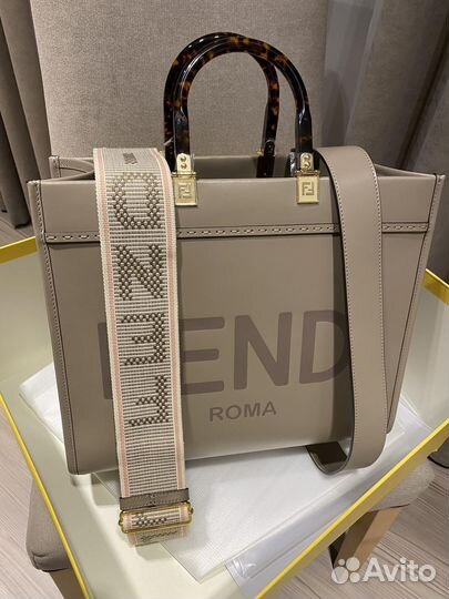 Женская сумка fendi