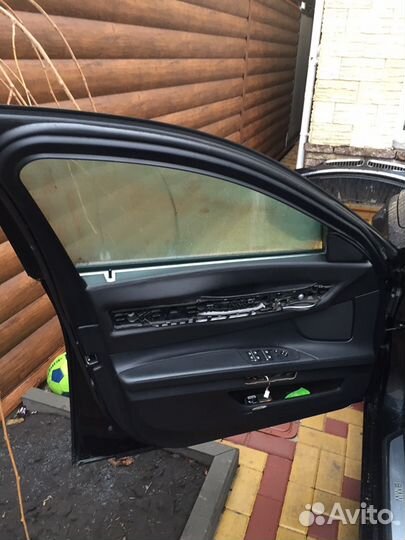 BMW 7 F01 F02 Дверь передняя левая