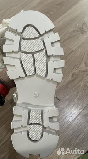 Ботинки женские