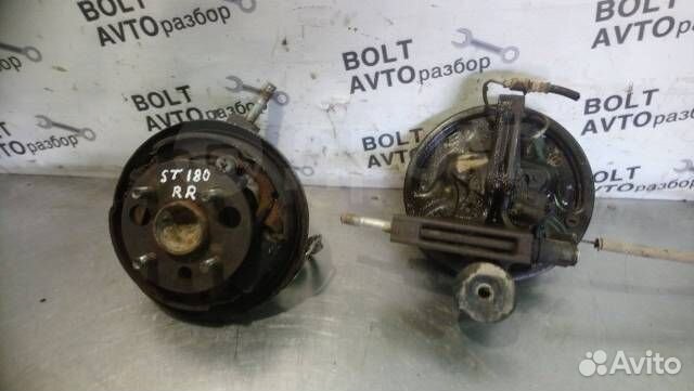 Кулак поворотный (ступица) задний правый Toyota