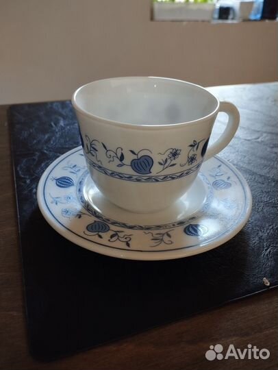 Чашка с блюдцем