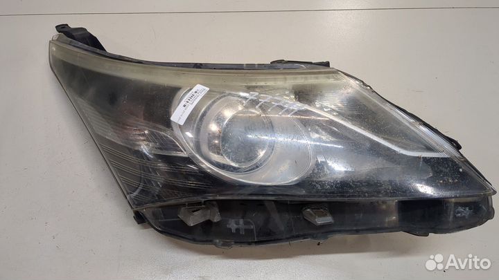 Фара (передняя) Toyota Avensis 3, 2013
