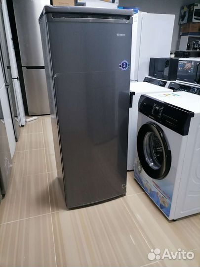 Морозильный шкаф новый серый 168 литров