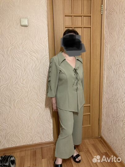 Костюм брючный