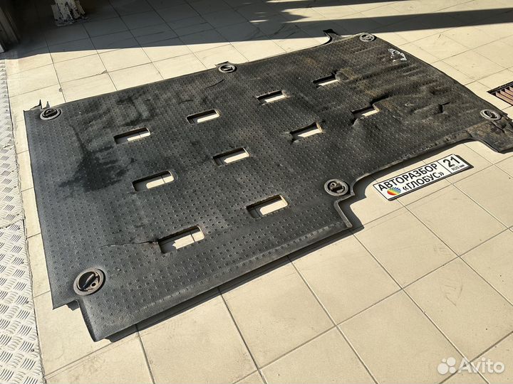 Пол резиновый Volkswagen Caravelle Каравелла Т5