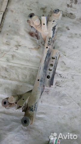 Подрамник задний Тойота Авенсис т250