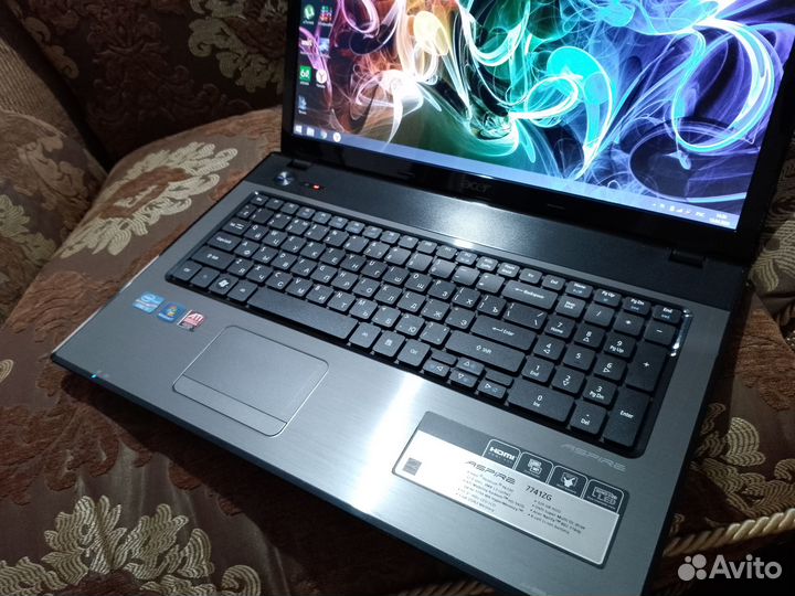 Большой ноутбук acer 7741ZG в идеальном состоянии
