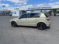 Opel Astra 1.8 MT, 2004, 300 785 км, с пробегом, цена 390 000 руб.