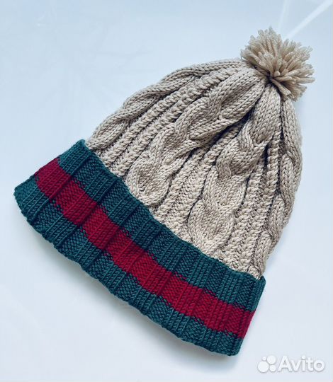 Шапка женская, осенняя пряжа Италия, 100 шерсть