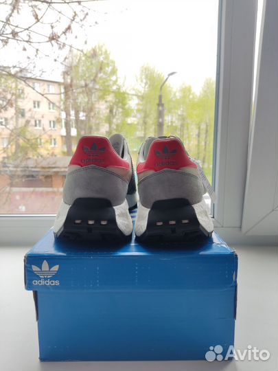 Кроссовки adidas retropy e5