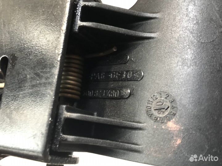 Замок капота Volkswagen Touareg