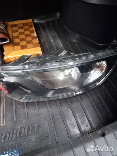 Продам фару от гранты 2