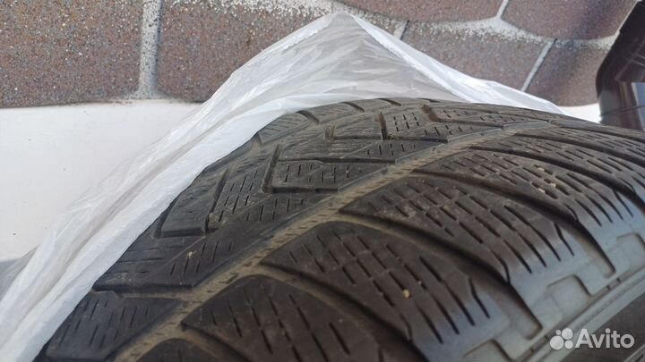 Pirelli Scorpion Winter 255/40 R21