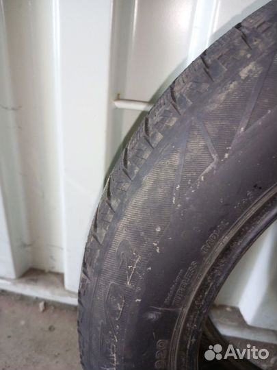 Bridgestone Blizzak Revo2 R16