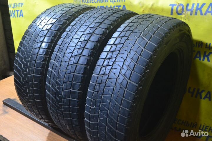 Bridgestone Blizzak DM-V1 215/70 R16