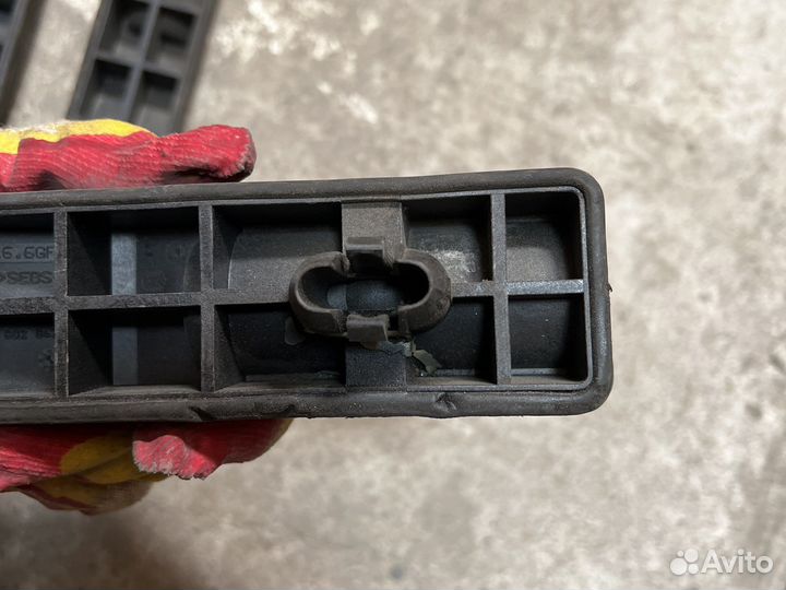 Опора домкрата задняя Ауди А6 С6