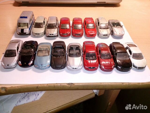 Модели машинок 1/64