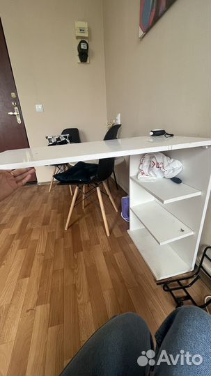 Маникюрный стол складной