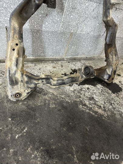 Подрамник Hyundai Sonata EF