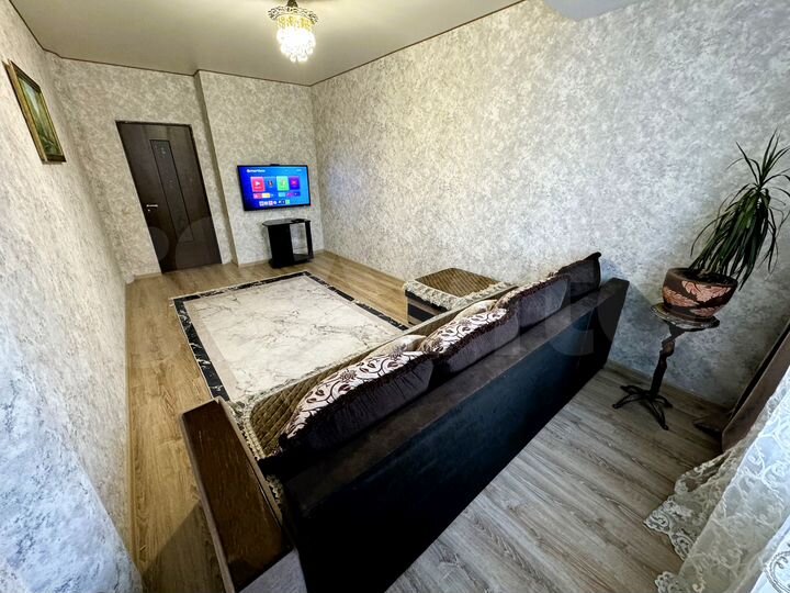 2-к. квартира, 55 м², 7/16 эт.