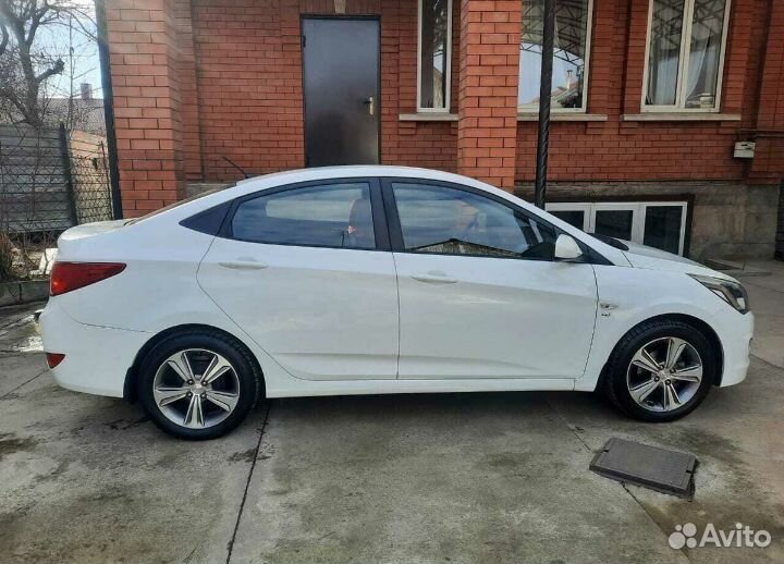 Hyundai Solaris 1.6 AT, 2015, 151 092 км