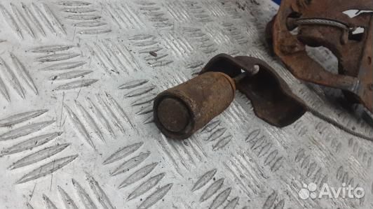 Механизм запасного колеса land rover discovery 4 (PEA01H901)