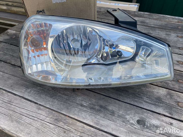 Правая фара LADA kalina 1