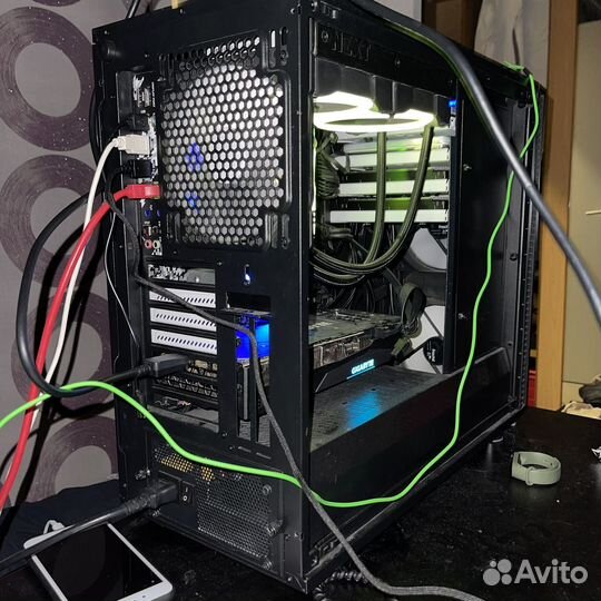 Серверный копрпус пк Fractal Design Define R6