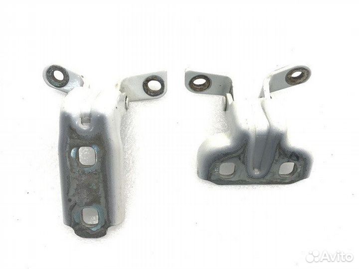 Петля двери задняя левая Chevrolet Cruze хетчбек