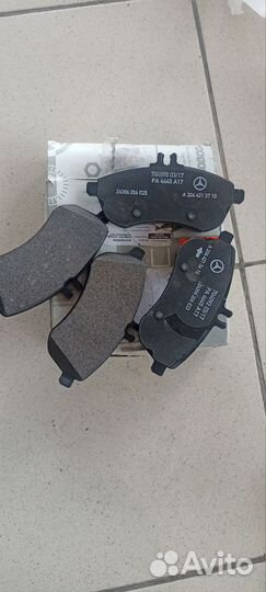 Тормозные колодки Мерседес Бенс e212