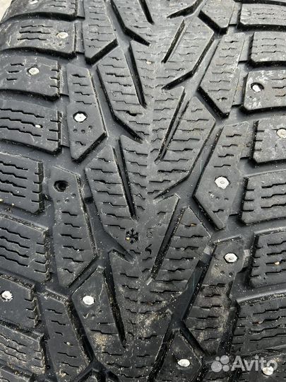 Nokian Tyres Hakkapeliitta 7 235/50 R18